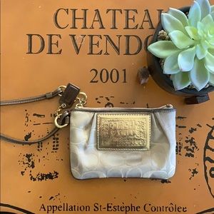 Excellent Condition Barely Used Coach Coin Purse